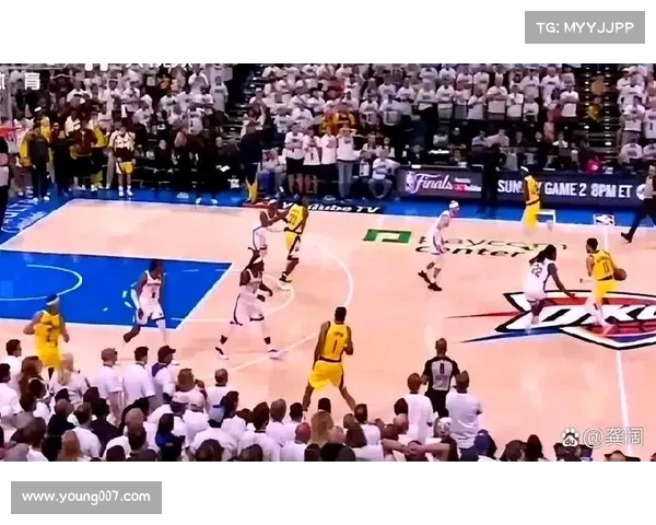 探索NBA攻防博弈:战术创新与球队策略的深度解析 探索NBA攻防博弈:战术创新与球队策略的深度解析